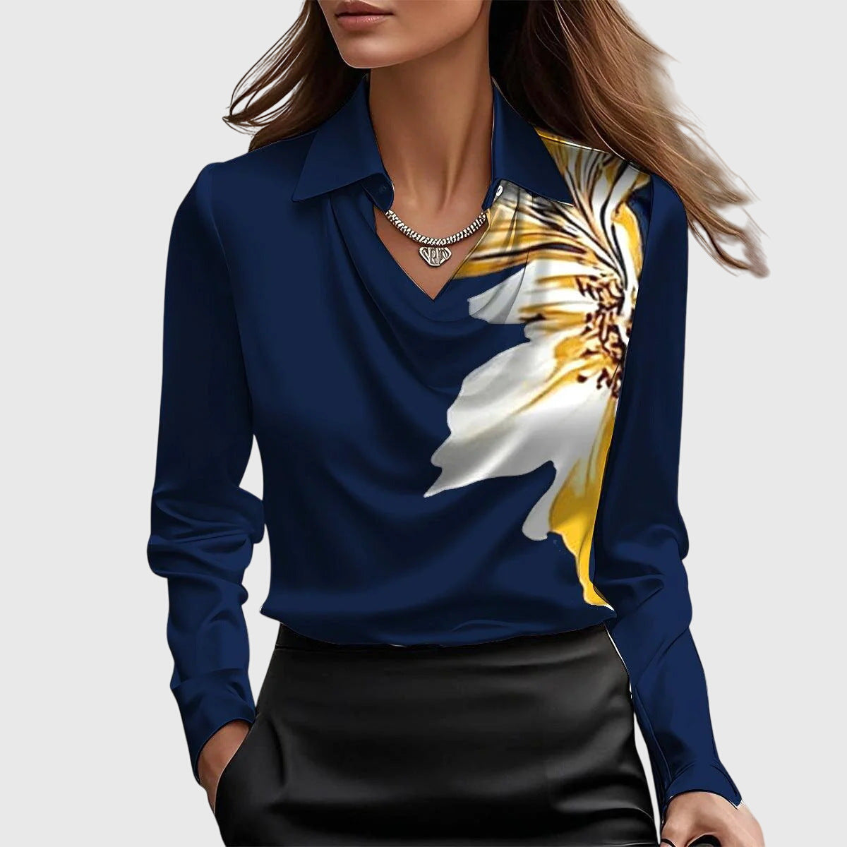 Silvia | Blusa con brillo lujoso y cuello plisado