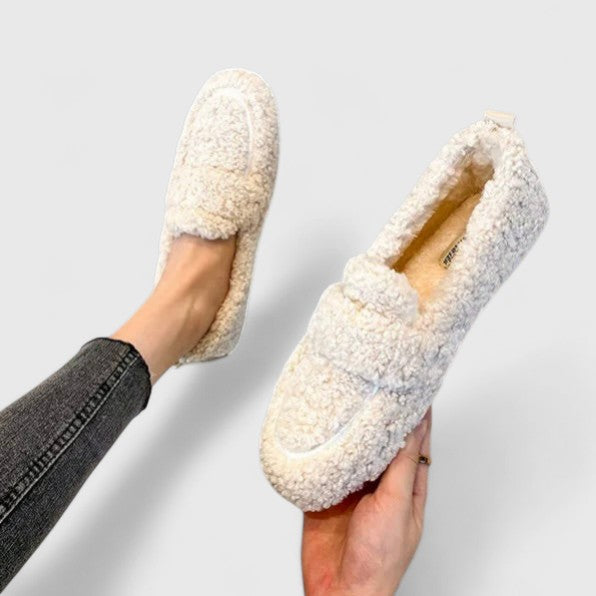 Cristina | Zapatillas cálidas con diseño elegante