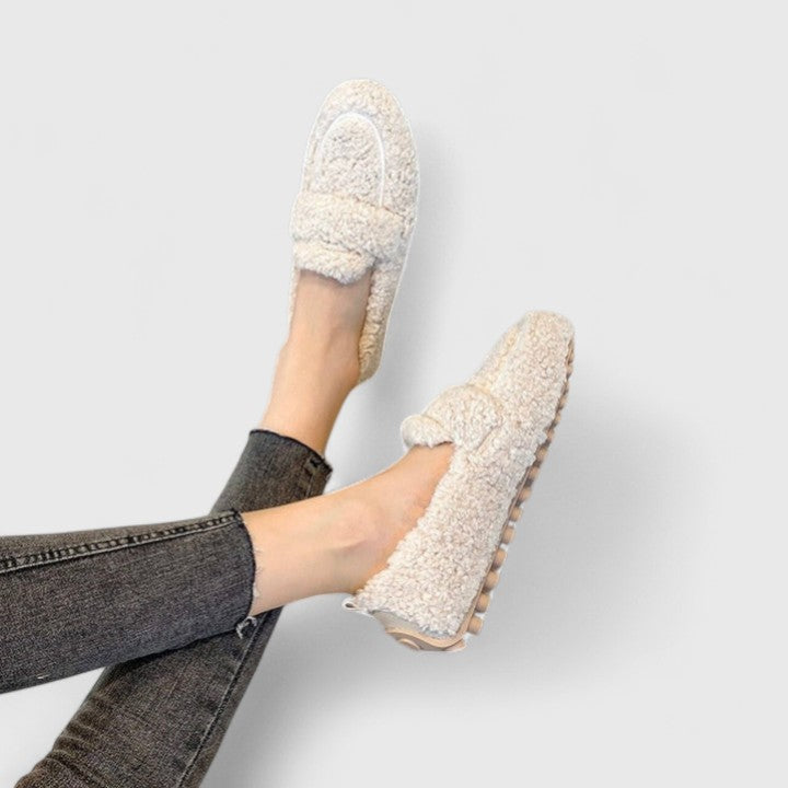 Cristina | Zapatillas cálidas con diseño elegante
