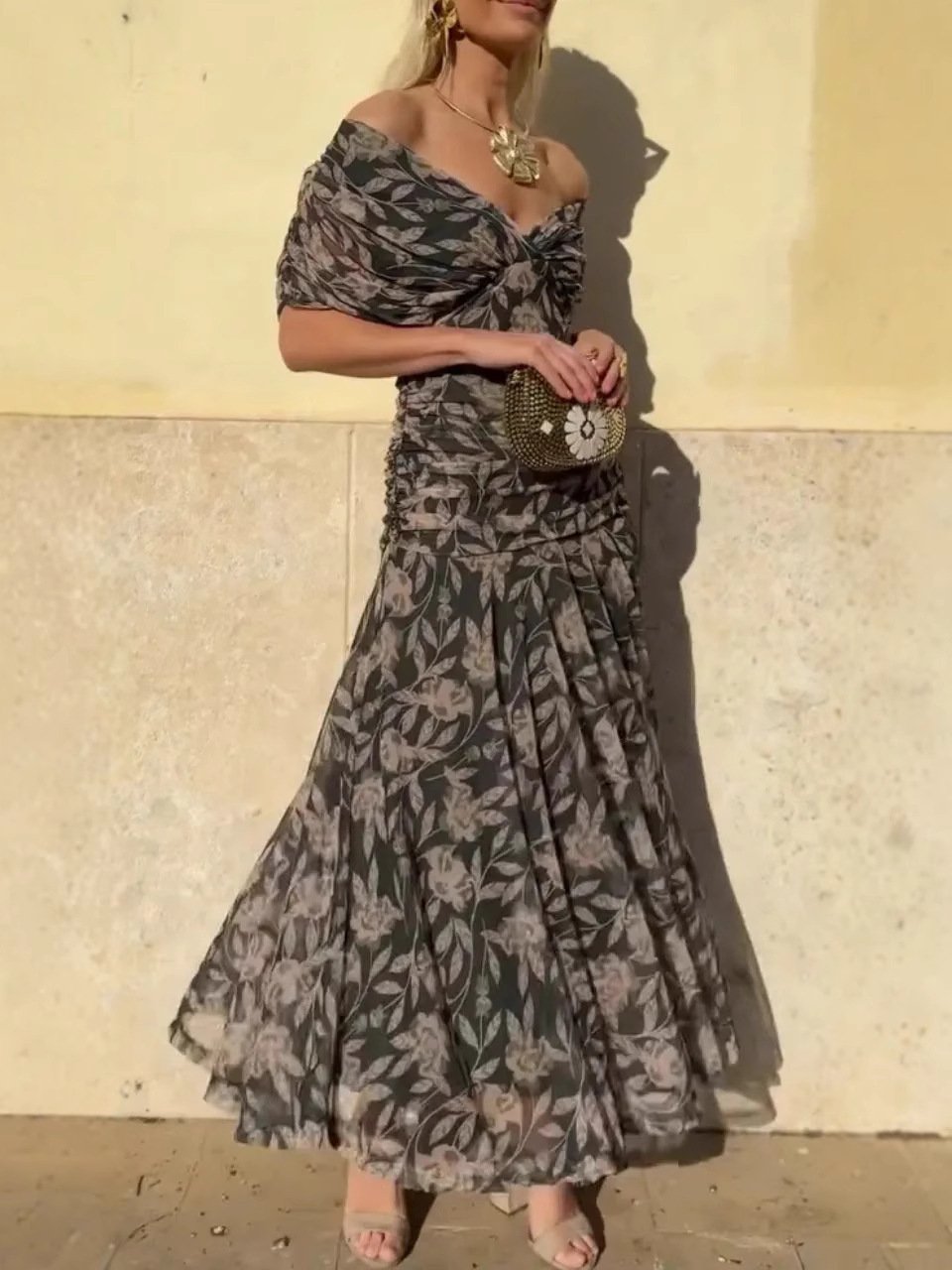 Serena | Vestido Largo Floral Off-Shoulder