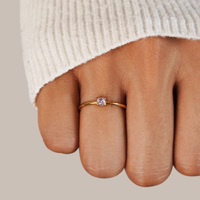 Anillos de oro con piedra natal