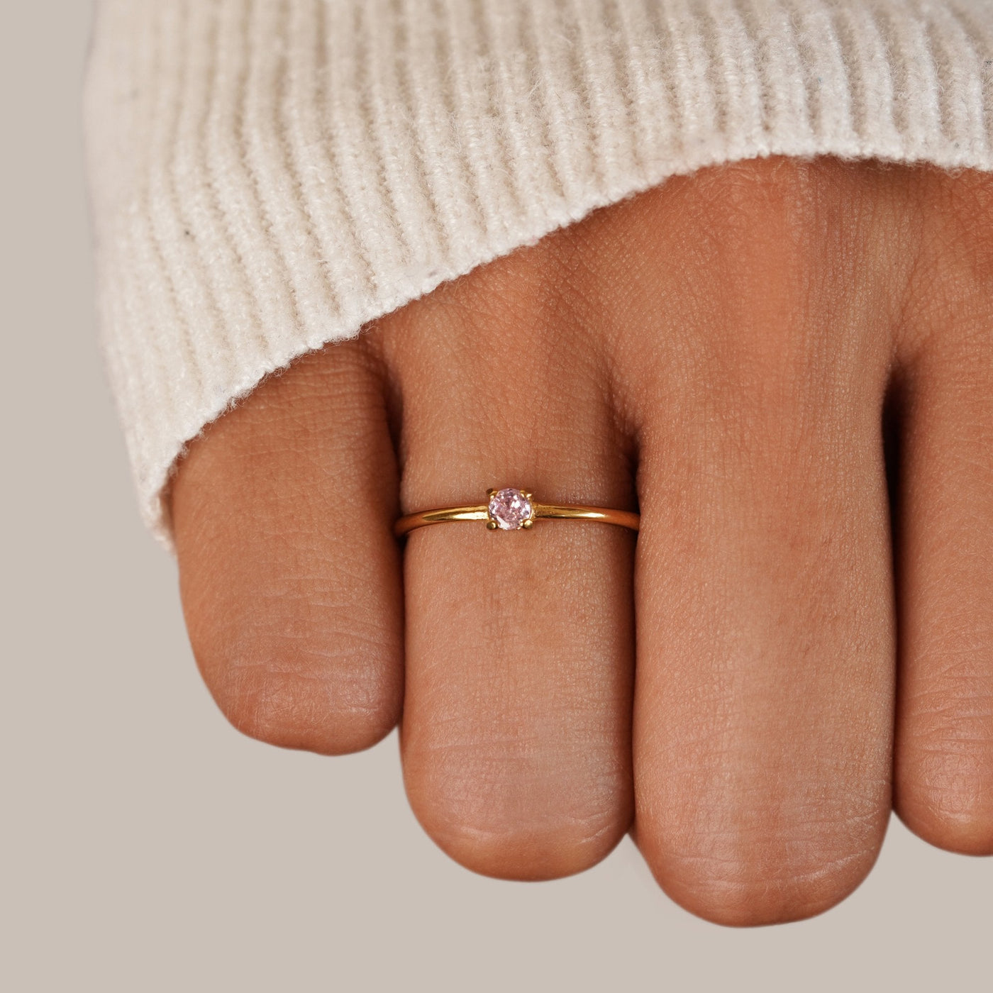 Anillos de oro con piedra natal