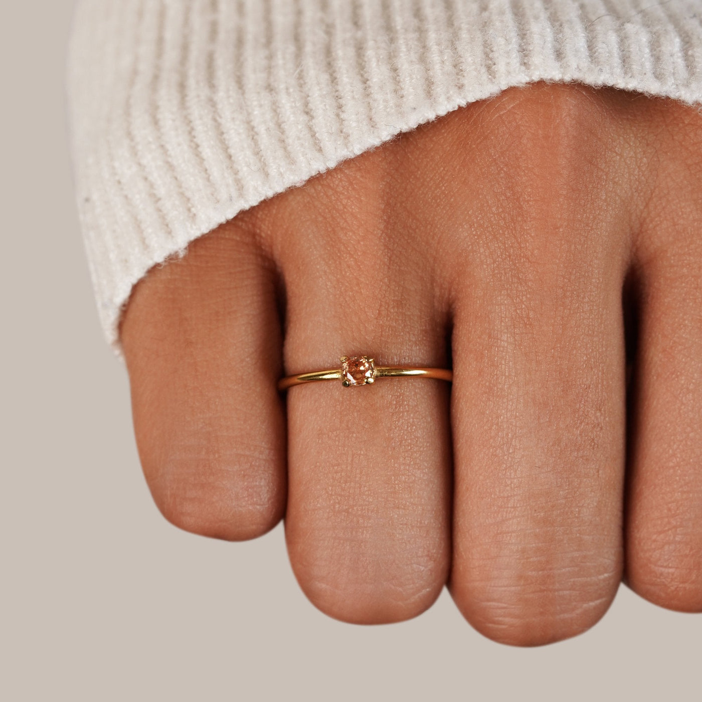 Anillos de oro con piedra natal